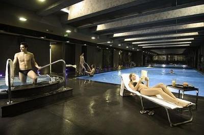 Wellness központ a Broadway Hotelben jakuzzival, szaunával, gőzfürdővel és úszómedencével - Hotel Broadway Budapest - apartman hotel Broadway Budapest belvárosában akciós áron