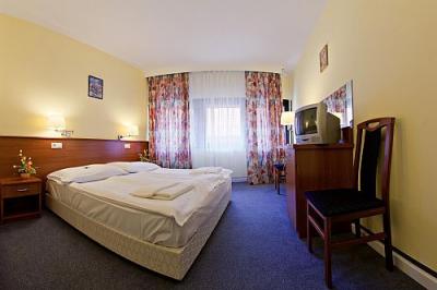 Hotel Palatinus - szállás Sopron történelmi belvárosában - superior franciaágyas szoba akciós áron - Hotel Palatinus Sopron - Palatinus Szálló Sopron belvárosában megfizethető áron