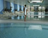 Medence a Danubius Health Spa Resort Hotel Hélia szállodában Budapesten 