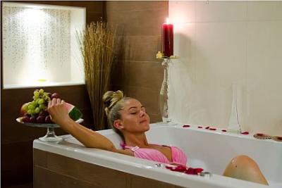 ✔️4* Wellness Hotel Gyula kényeztető aromafürdője - ✔️ Wellness Hotel**** Gyula ✔️ Akciós wellness hétvége Gyula