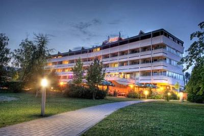 ****Hotel Marina-Port Balatonkenese- - ✔️ Hotel Marina Port**** Balatonkenese ✔️ Marina Port Akció