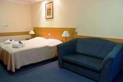 Szabad szoba a Balatonnál a Hotel Marina Port- - ✔️ Hotel Marina Port**** Balatonkenese ✔️ Marina Port Akció