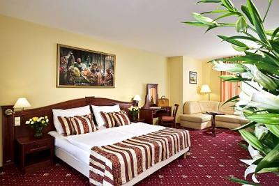 ✔️ Kapitány Hotel **** lakosztály, Sümeg - ✔️ Hotel Kapitány Wellness Sümeg**** ✔️ Akció Kapitány Hotel
