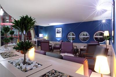 Castrum Hotel Székesfehérvár szálloda lobbyja - ✔️ Castrum Hotel Székesfehérvár - Castrum Székesfehérvár****