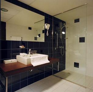 ✔️ Park Inn Sárvár fürdőszobája Sárváron - ✔️ Park Inn Sárvár ✔️ Akció full ellátással Park Inn Sárvár!