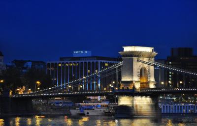 Sofitel Budapest Chain Bridge***** - Sofitel Budapest - Sofitel Budapest***** - Luxus hotel csodálatos kilátással a Dunára és a Budai várra