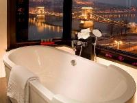 5* Sofitel szálloda luxus fürdőszobája Budapesten