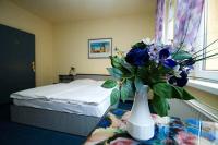 Hotel Thomas romantikus kétágyas szobája akciós áron a Forma1 idejére