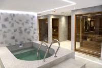 Hotel Azúr balatoni szálloda wellness részlege Kneipp taposóval