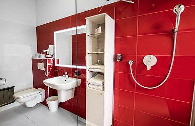 ✔️Fürdőszoba a Hotel Rubinban Budán - ✔️ Rubin Wellness Hotel Budapest ✔️ Akciós Rubin Hotel!!